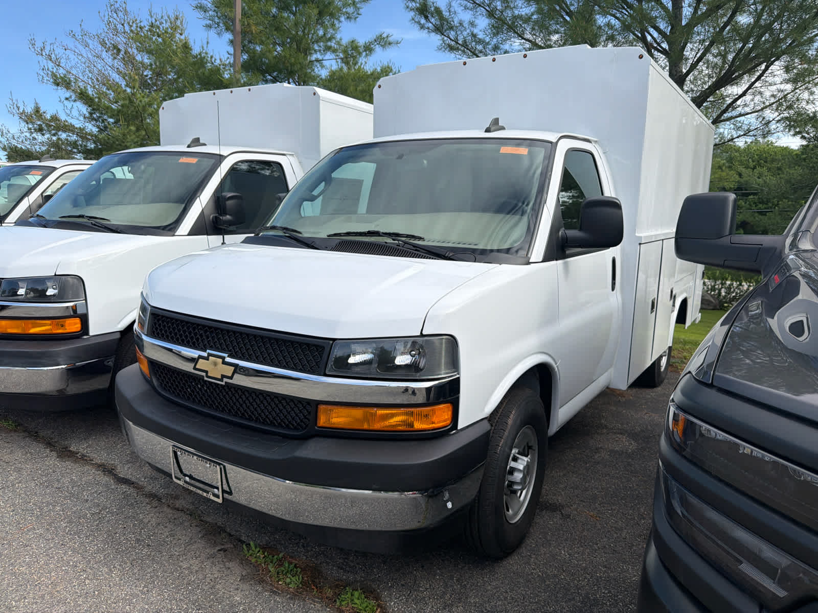 2023 Chevrolet Express Cutaway 3500